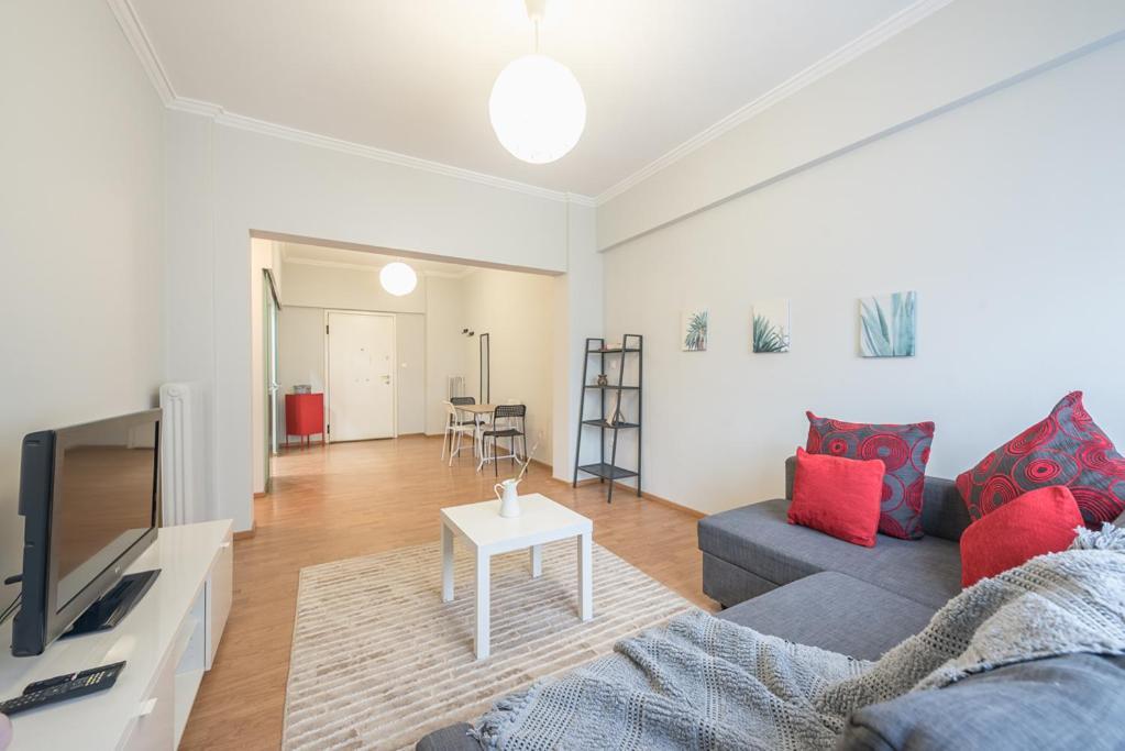 Pame Rentals - Entire Apartment With Free Parking Atenas Exterior foto