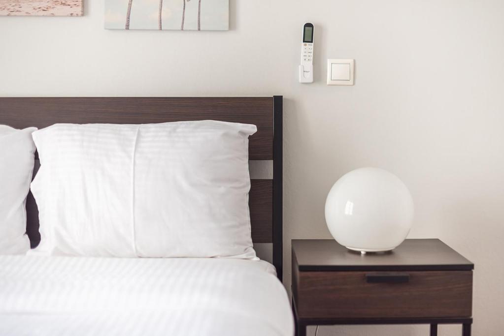 Pame Rentals - Entire Apartment With Free Parking Atenas Exterior foto