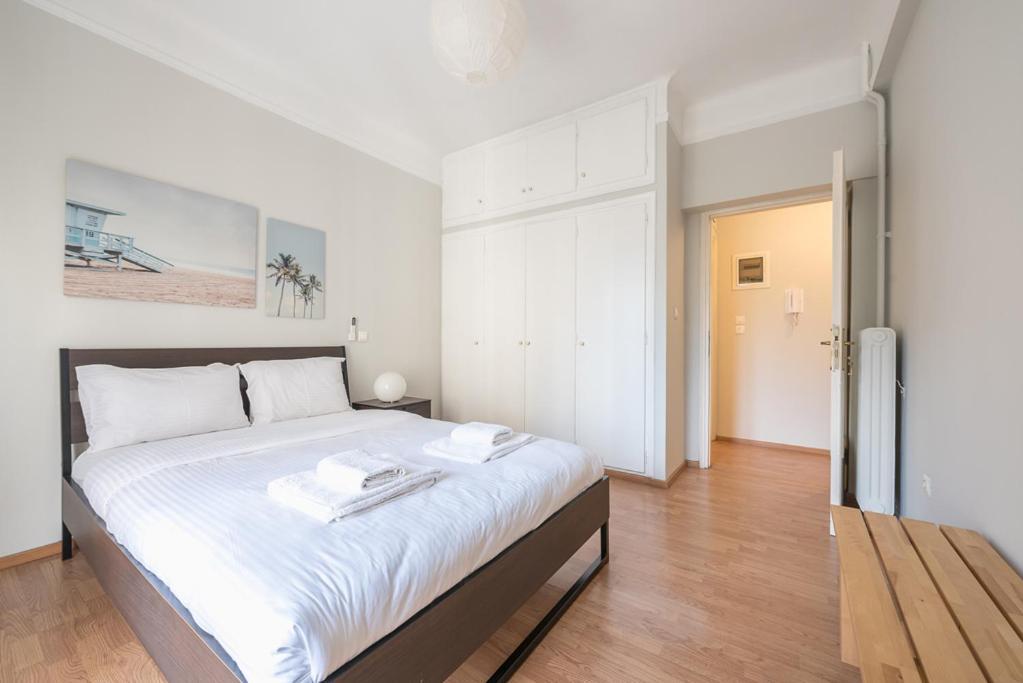Pame Rentals - Entire Apartment With Free Parking Atenas Exterior foto